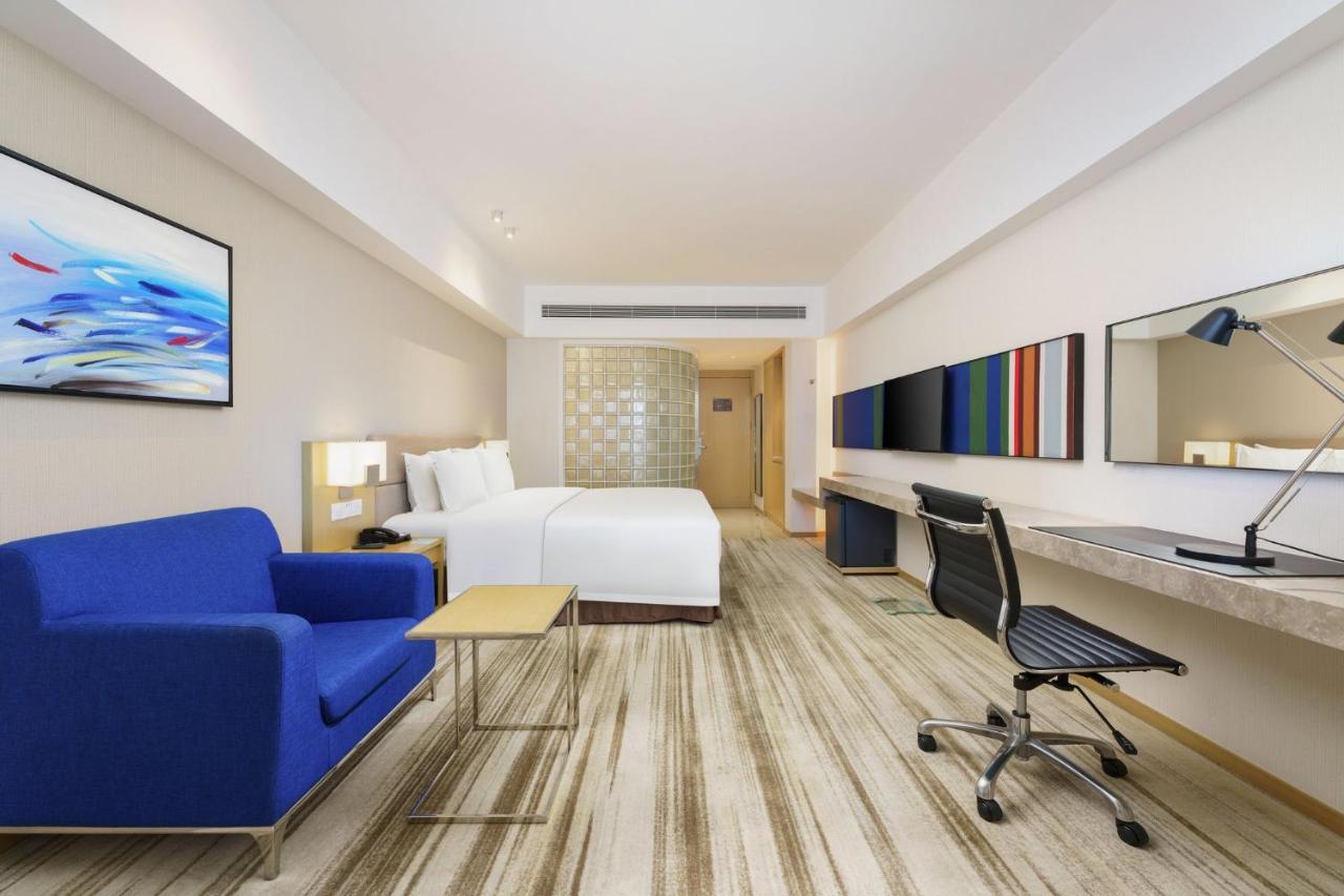 Holiday Inn Express Shenyang Tawan, An Ihg Hotel Экстерьер фото